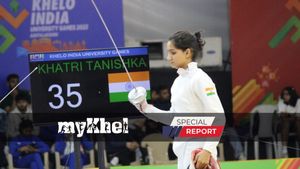 Indian Epee Fencer Taniksha Khatri Takes The Tough European Route to Earn Ticket to 2028 Los Angeles