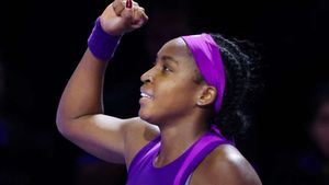 WTA Finals: Coco Gauff downs Zheng Qinwen to clinch title