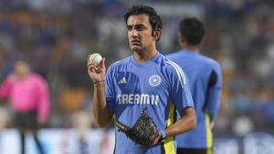 India vs Australia: Gautam Gambhir Returns Home After Border-Gavaskar Trophy 1st Test Win Due to Family Emergency