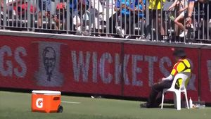 India Vs Australia Perth Test: Virat Kohli's Six Hits Security Guard At Optus Stadium - Watch