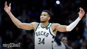 Giannis Antetokounmpo Scores 59 Points As Bucks Defeat Pistons In Overtime