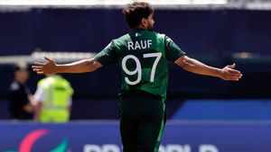 AUS vs PAK: Haris Rauf Rips Through Australian Batting Order a Day After His 31st Birthday