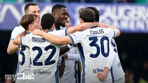 Inter Milan Dominates Verona With 5-0 Victory To Take Serie A Lead