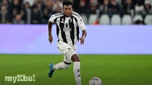 Juan Cabal Becomes Second Juventus Defender To Sustain ACL Injury This Season