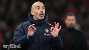 Maresca Criticises Referee Decision On Martinez's Dangerous Challenge Against Palmer In Chelsea Draw