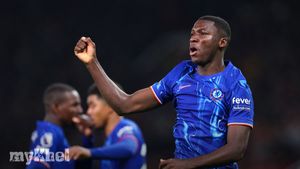 Moises Caicedo's Late Goal Denies Ruud Van Nistelrooy First Premier League Win For Manchester United