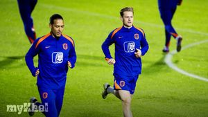 Van Dijk And De Jong Leave Netherlands Squad Due To Medical Reasons Ahead Of Nations League Match