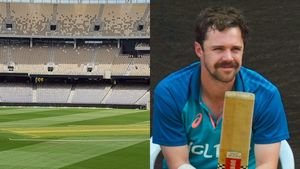 IND vs AUS 1st Test: First Glimpse of Perth Pitch Shows Green Top as Travis Head Warns 
