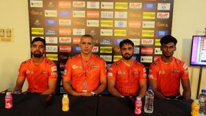 PKL 2024: U Mumba Coach Mazandarani Focuses on Consistency Ahead of Maha Derby Against Puneri Paltan