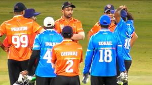 35-Year-Old Professional Cricketer From Pune Dies of Cardiac Arrest During Match