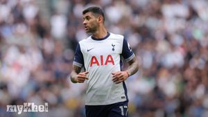 Tottenham's Cristian Romero Injury Not Serious; Richarlison Faces Extended Absence