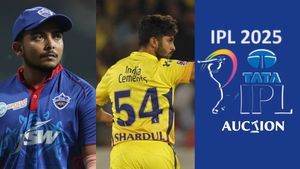 IPL Auction 2025: UNSOLD! Two Indian Star Players Unbelievably Snubbed by IPL Franchises, Big Surprise on Day 2!