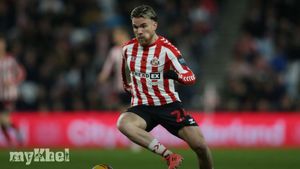 Sunderland Regains Championship Lead Following Late Draw Against Millwall