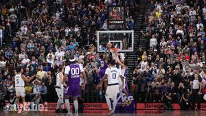 Utah Jazz Overcome Mavericks In Thrilling Finish With John Collins' Late Dunk