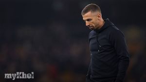 Wolves Head Coach Gary ONeil Remains Unfazed By Fan Criticism Following Palace Draw