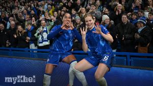 Chelsea And Manchester United Set For Unbeaten Showdown In Women's Super League
