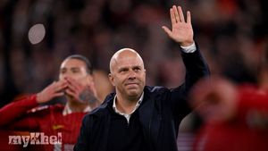 Arne Slot's Strong Start At Liverpool: Insights From Shaun Wright-Phillips On Premier League Performance