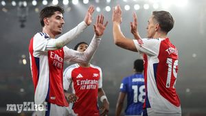 Arsenal Climbs To Second Place After Narrow 1-0 Win Against Ipswich Town