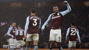 Aston Villa Triumphs 1-0 Over Southampton As Jhon Duran Scores Winning Goal