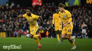 Aston Villa And Brighton End In Entertaining 2-2 Draw With Late Goal From Tariq Lamptey