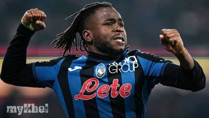Atalanta Triumphs Over Milan 2-1 As Lookman Scores Late To Secure Serie A Leadership