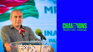 ‘Pakistan’s Honour Comes First’: PM Shehbaz Sharif Praises PCB Chief Mohsin Naqvi as Champions Trophy 2025 Tussle Goes On