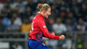 Hattrick in Women's ODI Cricket: England's Charlie Dean Joins Elusive List During SA-W vs ENG-W Clash