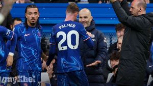 Cole Palmer Commends Enzo Maresca's Desire Following Chelsea's 3-0 Victory Over Aston Villa