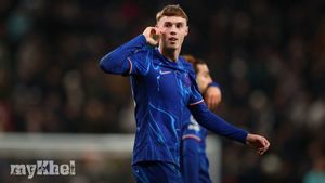 Cole Palmer Surpasses Gianfranco Zola And Aims For Chelsea Greatness With Title Victory