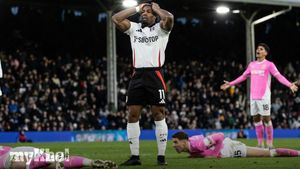 Fulham And Southampton End Match In Goalless Draw As Ivan Juric Observes From Stands