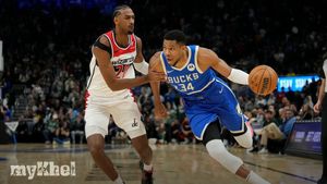 Giannis Antetokounmpo Achieves Triple-Double In Bucks' Sixth Straight Win Against Wizards