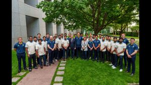 IND vs AUS: Nathan Lyon Acknowledges Indian Team's Collective Talent Beyond Bumrah and Kohli Ahead of Pink ball Test