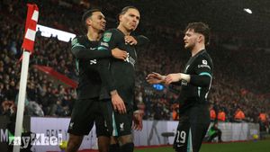 Liverpool Aims For Premier League Summit Against Tottenham In Christmas Clash