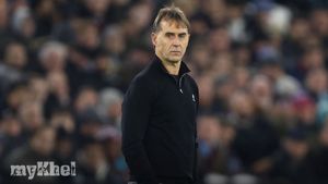 Julen Lopetegui Apologises To West Ham Fans Following Heavy Loss To Liverpool
