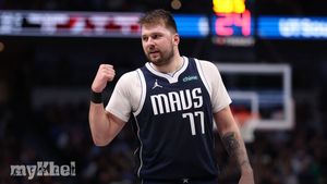 Luka Doncic Scores 27 Points In Dallas Mavericks' Win Over Portland Trail Blazers
