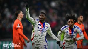 Lyon Claims 3-2 Victory Over Eintracht Frankfurt To End Unbeaten Streak In Europa League