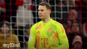 Bayern Munich Goalkeeper Manuel Neuer Sidelined For Rest Of Year With Broken Rib Injury