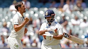 IND vs AUS: Cheteshwar Pujara Advices Indian Batters on How to Counter 'Much Improved' Mitchell Starc Threat