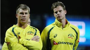 IPL 2025 Auction : Why It's Difficult For Unsold Stars Like David Warner, Steve Smith To Play In PSL?- EXPLAINED