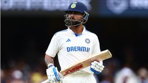 Virat Kohli Receives 'Surrender To The Game' Advise From Ex India Coach Ahead Of Melbourne Test