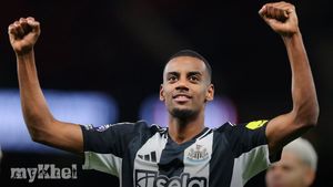Newcastle United Secures 2-0 Victory Over Manchester United Amidst Struggles