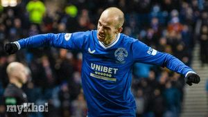 Clement Praises Rangers' Well-Deserved Victory Over Dundee Despite Missed Opportunities
