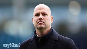 Robert De Pauw Departs Aston Villa Following Struggles In Women's Super League