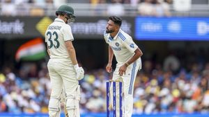 IND vs AUS: Mohammed Siraj Bail-Switch Banter with Marnus Labuschagne Works Wonders for India
