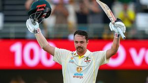 IND vs AUS 2nd Test: India's Tormentor Travis Head Smashes Third Century in Pink Ball Tests