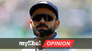 Virat Kohli Melbourne Airport Spat: Star India Batter Losing Focus as Family Pictures Will Be Clicked | Opinion