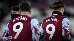 West Ham Players Hold Video Call With Michail Antonio Ahead Of Wolves Victory