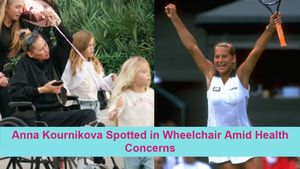 Anna Kournikova: Former Tennis Star, Once Named World’s Sexiest Woman, Spotted in Wheelchair, Raising Health Concerns