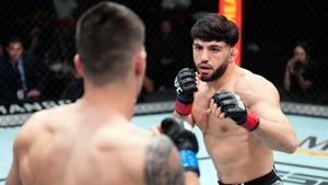 UFC 311: Islam Makachev to Defend Title Against Moicano After Injured Arman Tsarukyan Pulls Out of Main Event