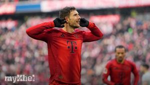 Bayern Munich Triumphs Over Wolfsburg 3-2 With Goretzka's Two Goals Extending Bundesliga Lead